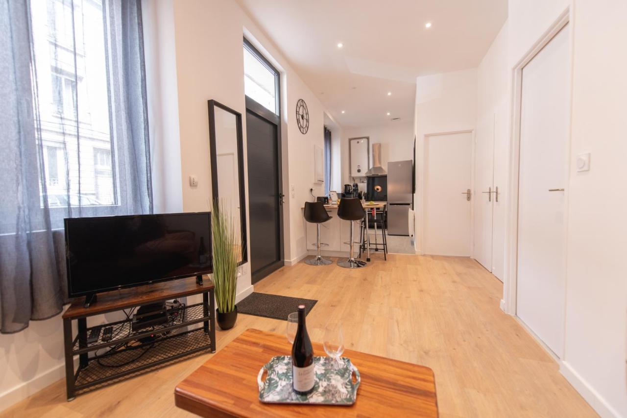 Kasa Loft Centre 2 - Wifi Et Tv - Confortable Et Stationnement Gratuit A Proximite Saint-Etienne  Dış mekan fotoğraf