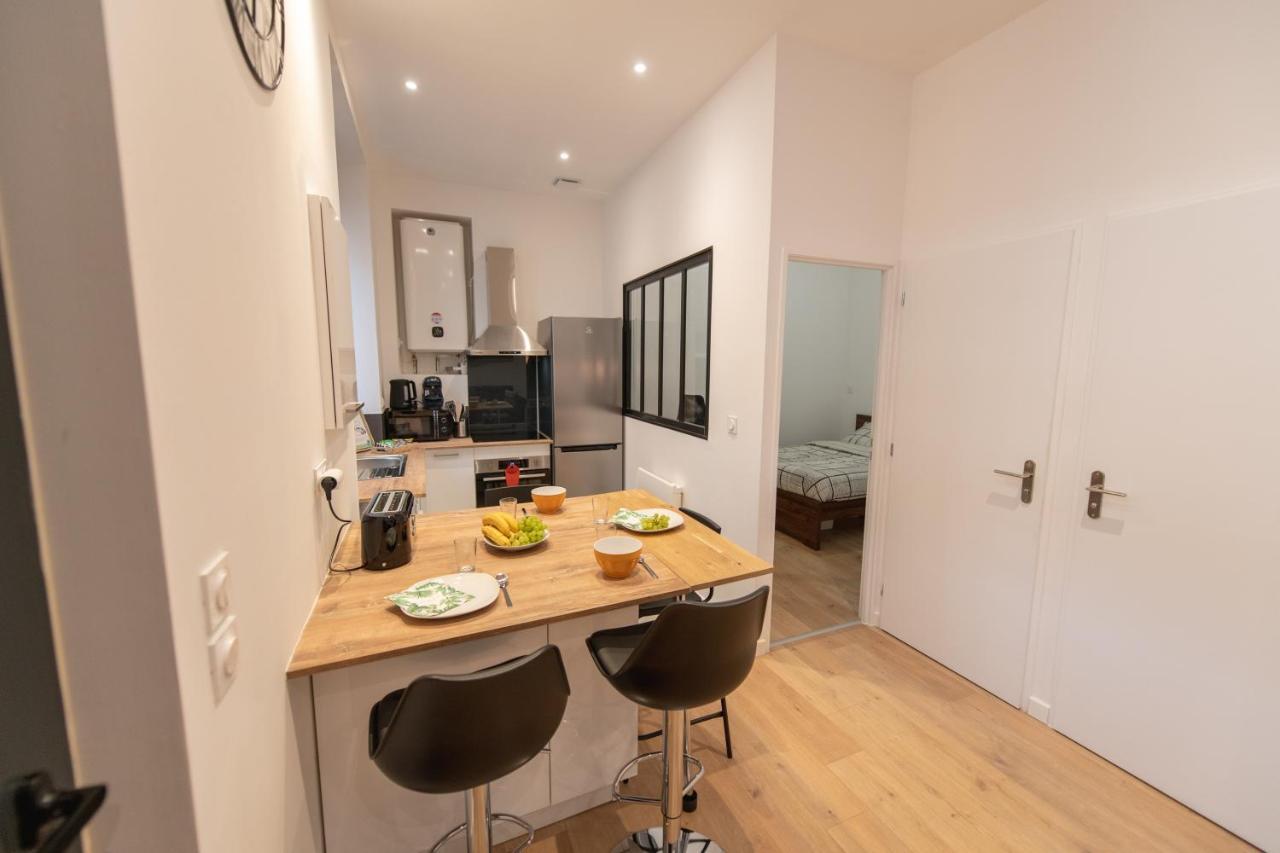 Kasa Loft Centre 2 - Wifi Et Tv - Confortable Et Stationnement Gratuit A Proximite Saint-Etienne  Dış mekan fotoğraf